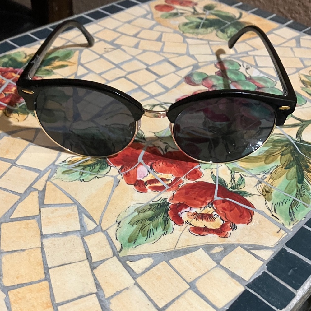 LC Lauren Conrad Black and Gold Sunglasses